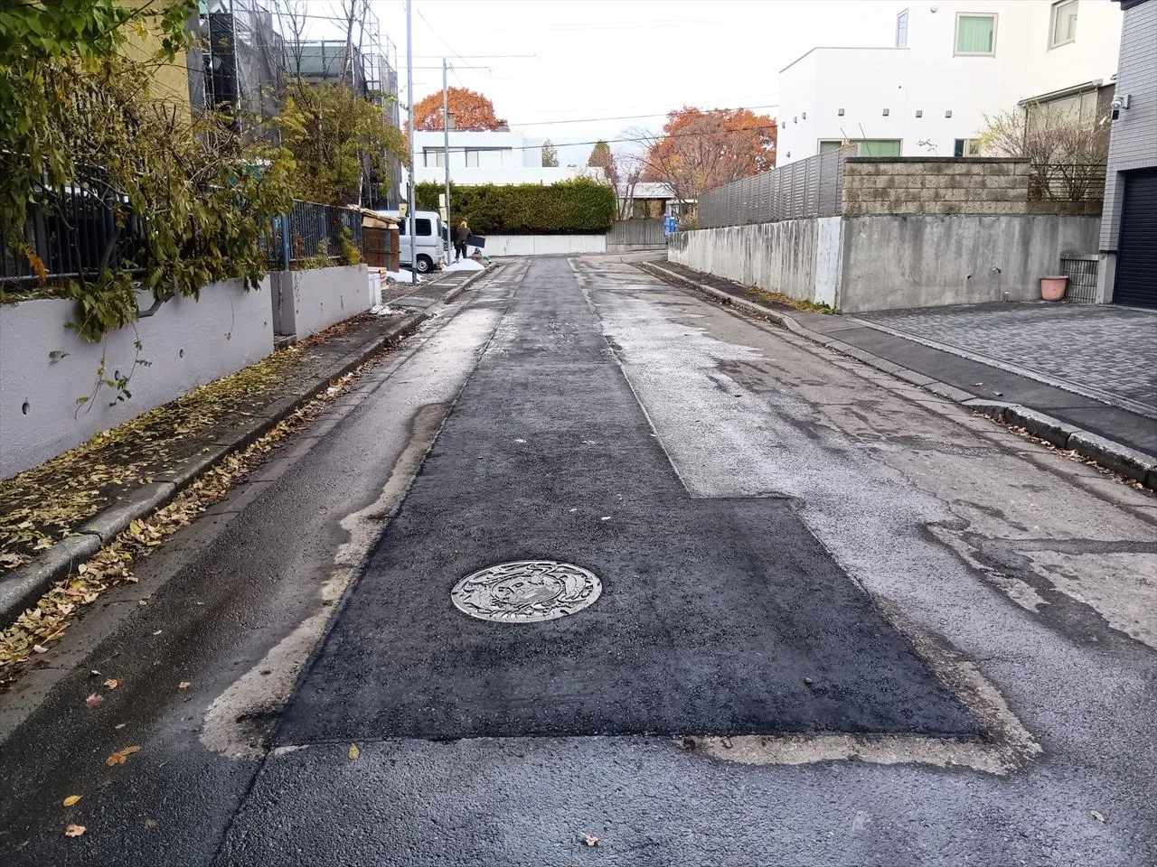 札幌市から受注した公共下水道工事の最終日。  舗装の本復旧です！